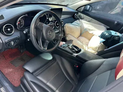 2018 Mercedes-Benz C 220 VIN: