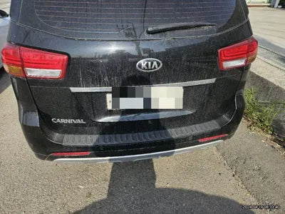 2016 Kia Carnival VIN: