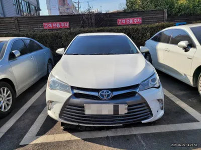 2016 Toyota Camry VIN: