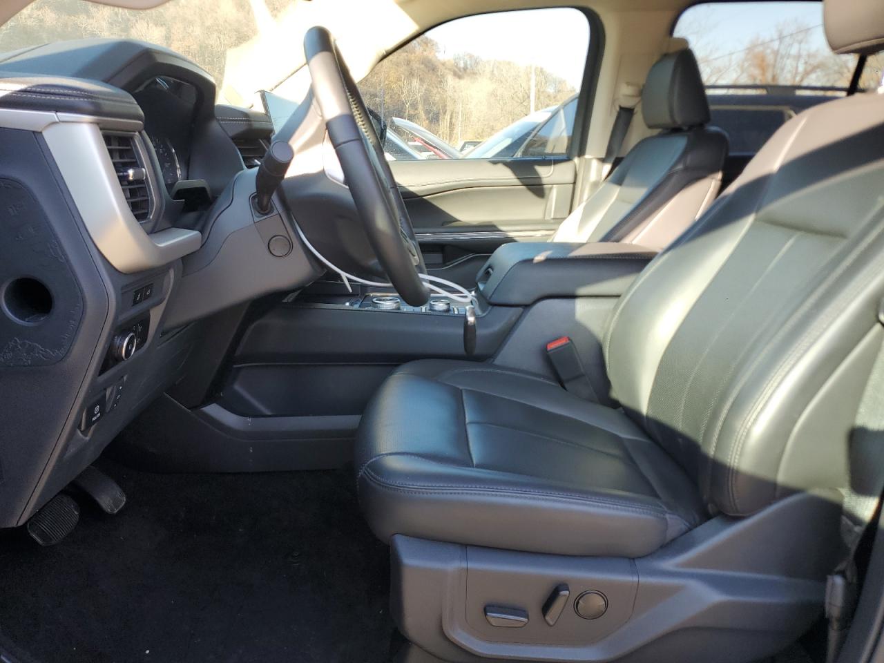 2023 FORD EXPEDITION XLT VIN:1FMJU1J86PEA13220