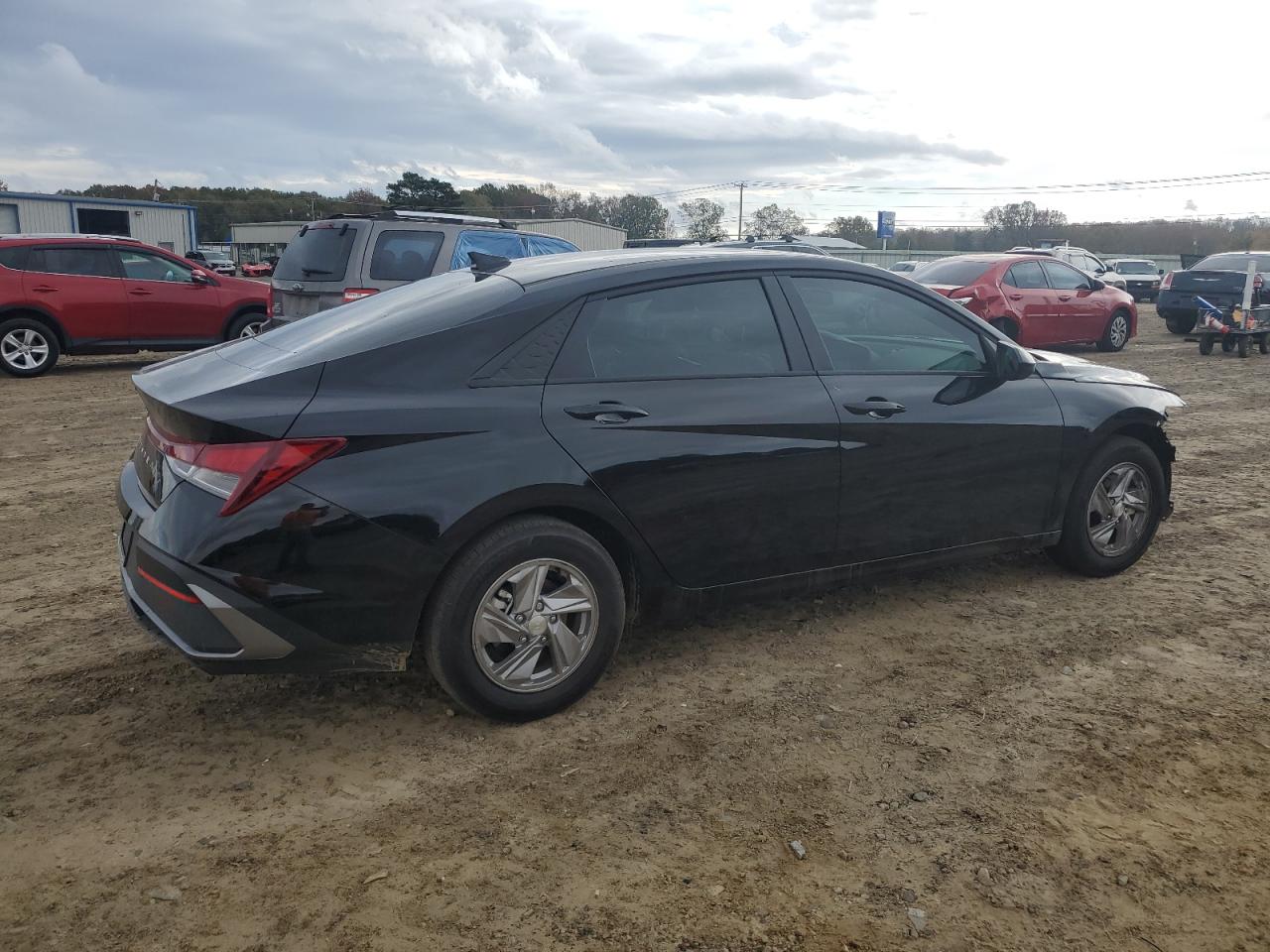 2024 HYUNDAI ELANTRA SE VIN:KMHLL4DG4RU850833