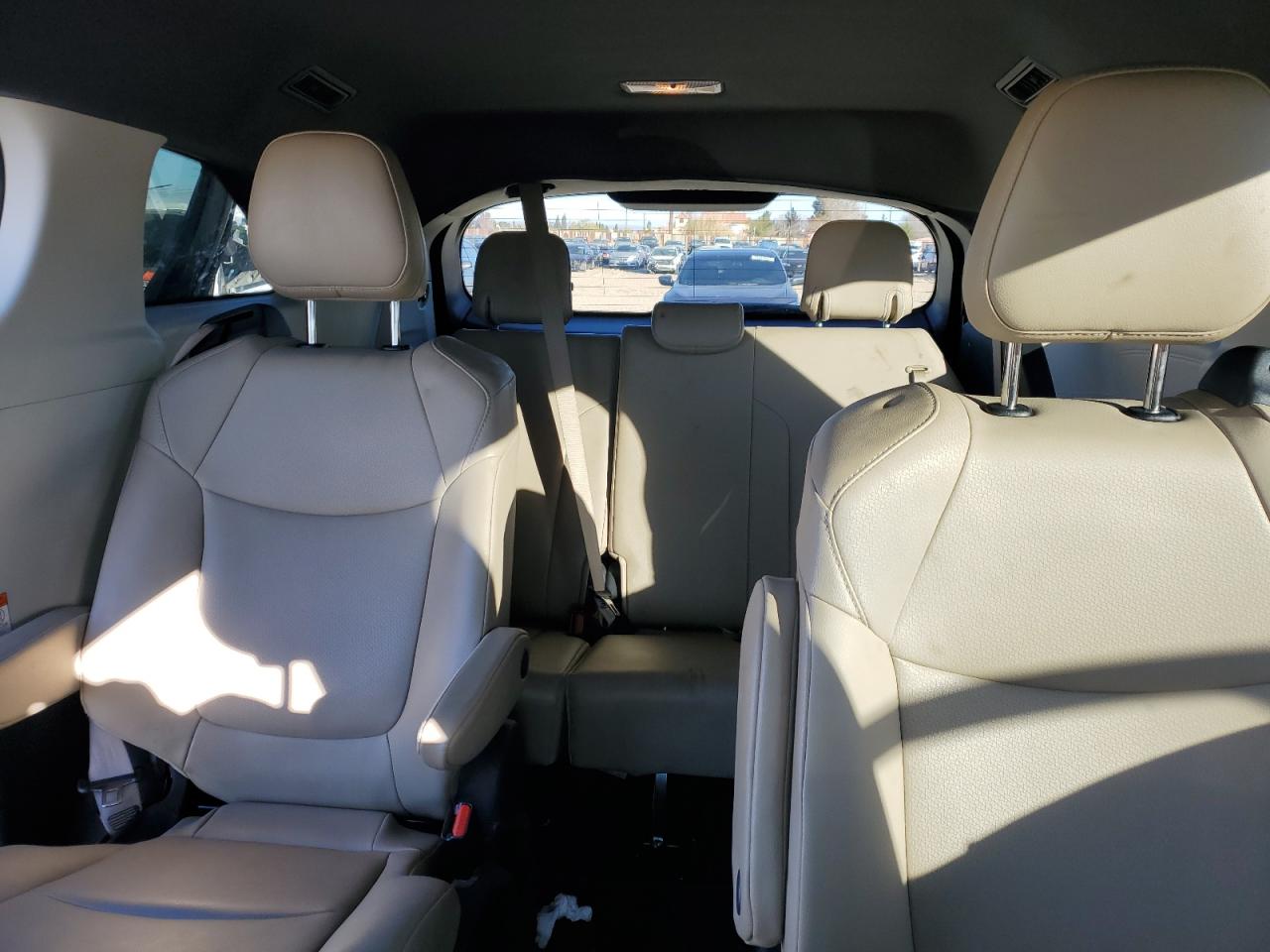 2022 TOYOTA SIENNA XLE VIN:5TDJRKEC7NS090079