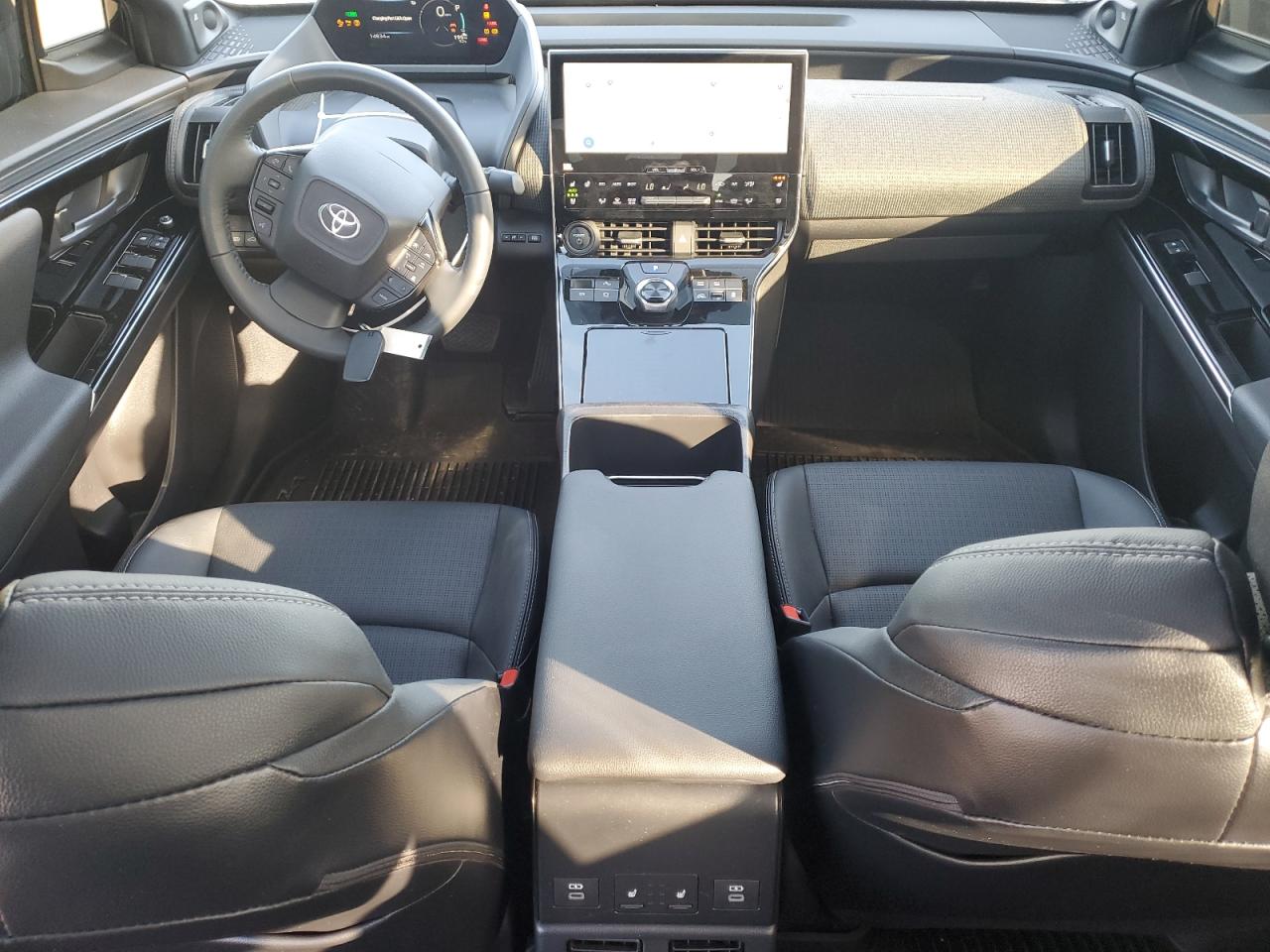 2023 TOYOTA BZ4X XLE VIN:JTMABACA5PA015302