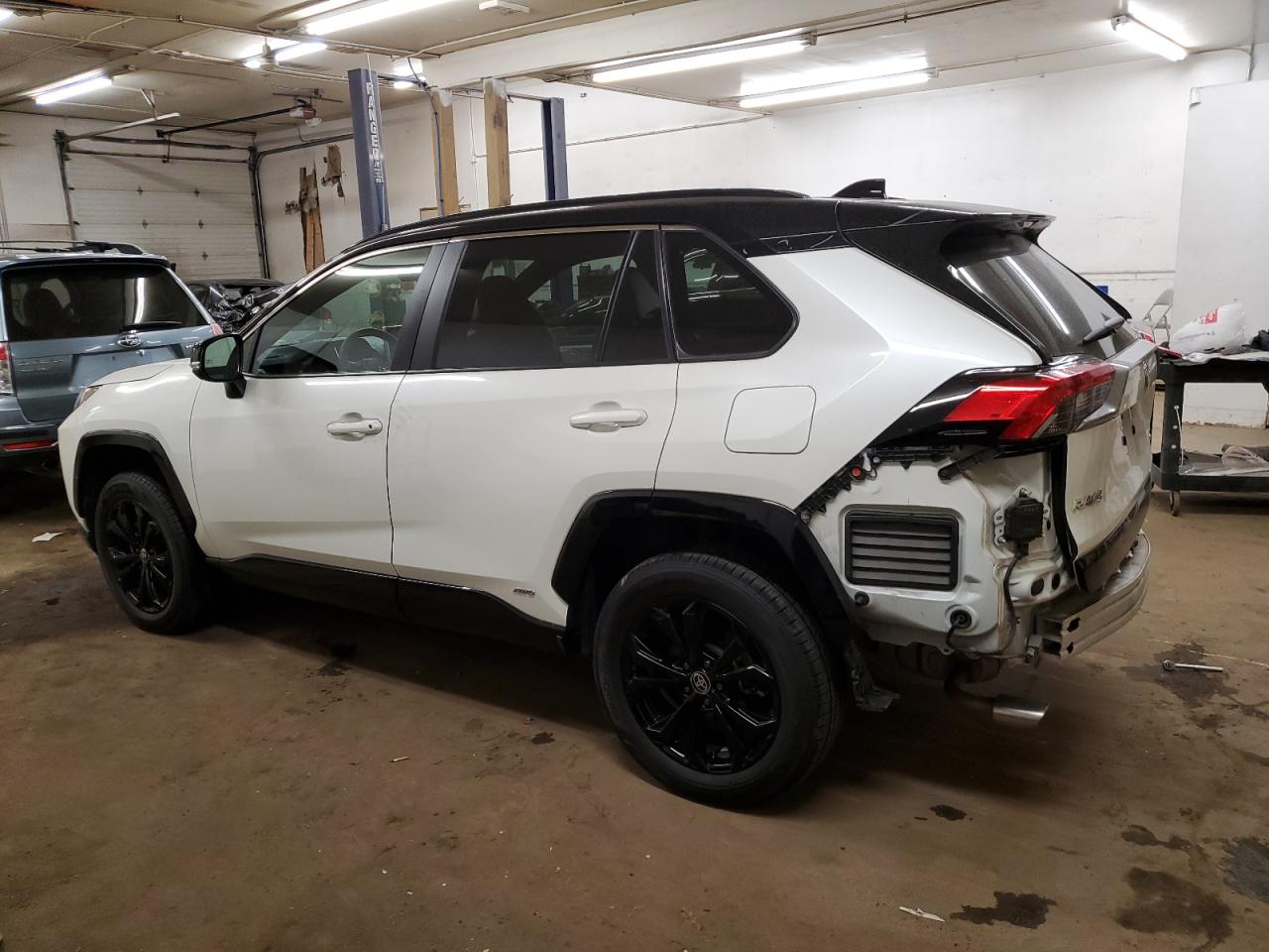 2022 TOYOTA RAV4 XSE VIN:4T3E6RFV4NU105008