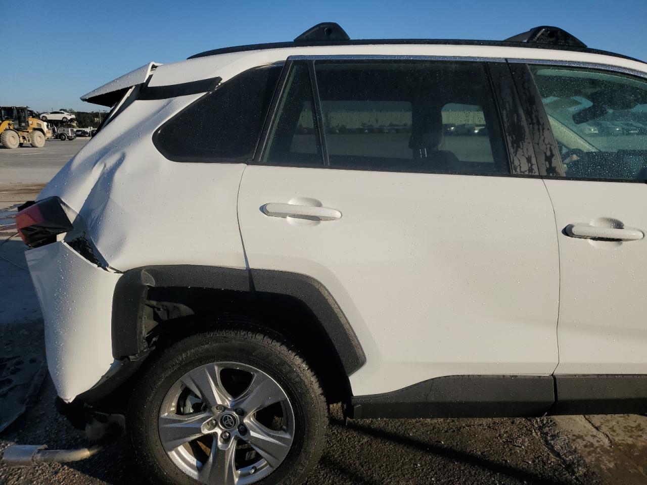 2022 TOYOTA RAV4 XLE VIN:2T3W1RFVXNC200886