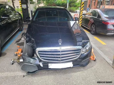 2017 Mercedes-Benz E 300 328KMWDDZF4KB8HA2 VIN:328KMWDDZF4KB8HA2