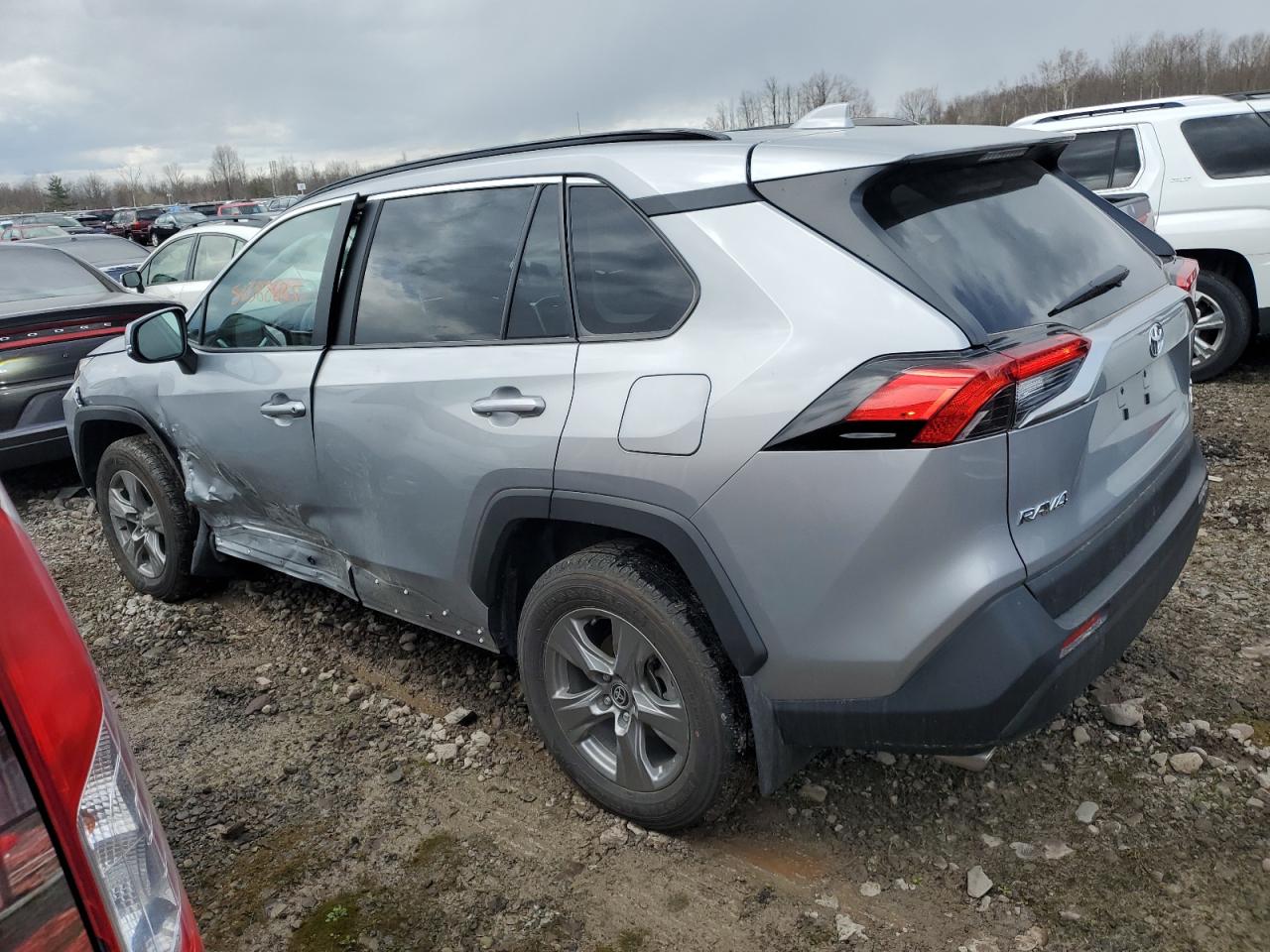 2024 TOYOTA RAV4 XLE VIN:2T3P1RFV0RW462621