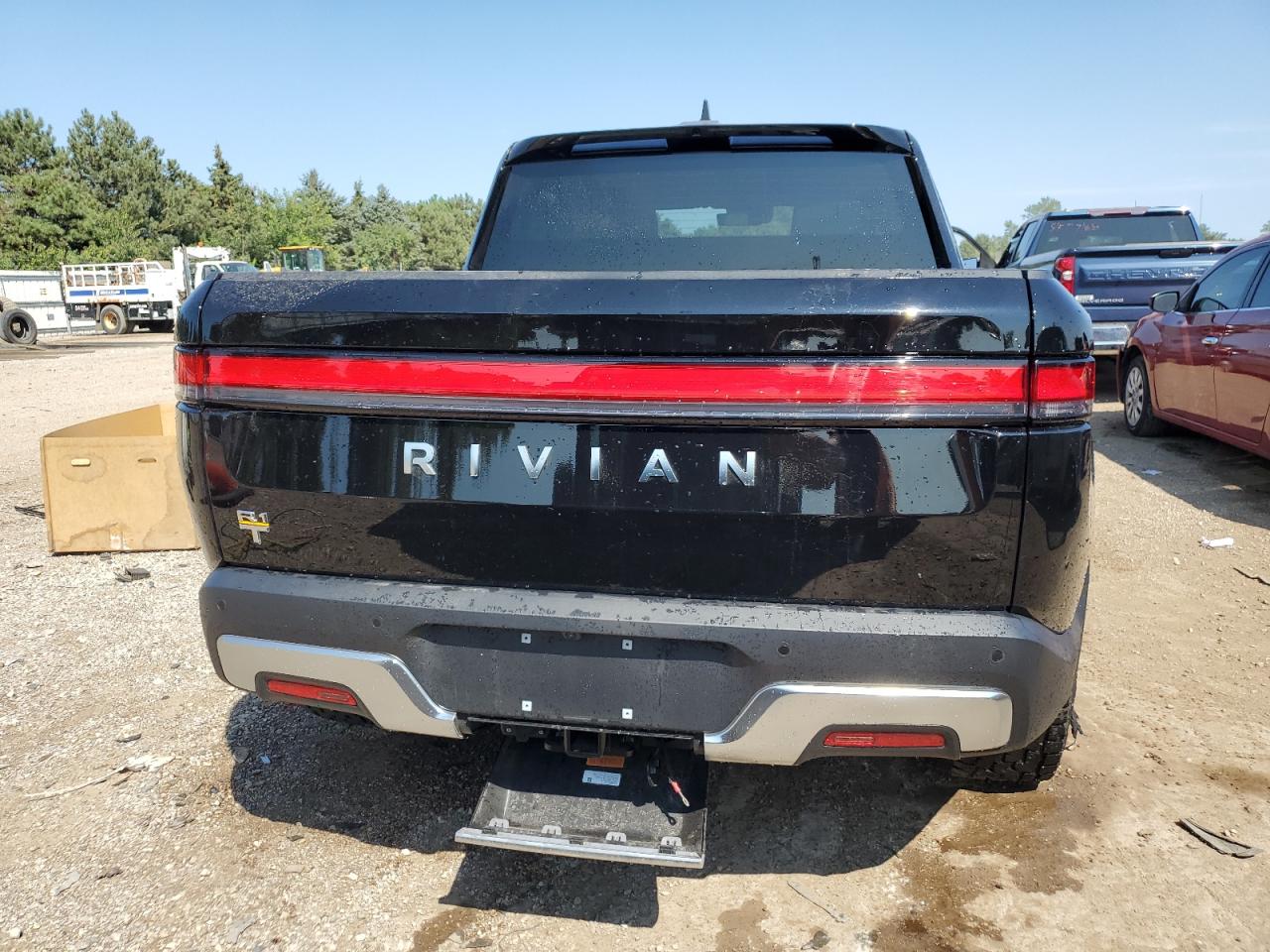 2024 RIVIAN R1T ADVENTURE VIN:7FCTGAAA3RN033543