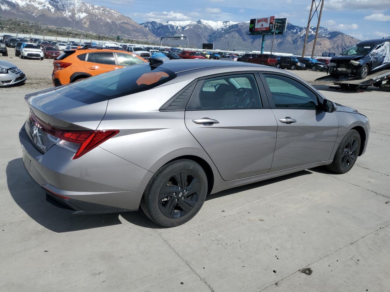 2022 HYUNDAI ELANTRA BLUE VIN:KMHLM4AJ5NU030980