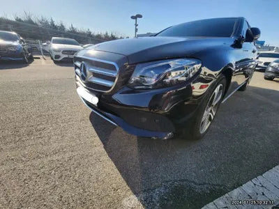 2017 Mercedes-Benz E 300 WDDZF4KB9HA137221 VIN:WDDZF4KB9HA137221