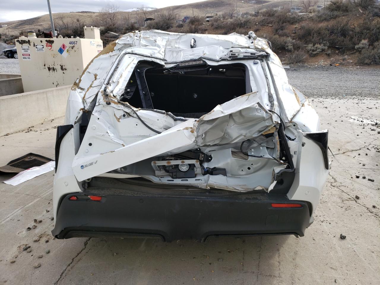 2024 TOYOTA BZ4X XLE VIN:JTMAAAAA6RA044428