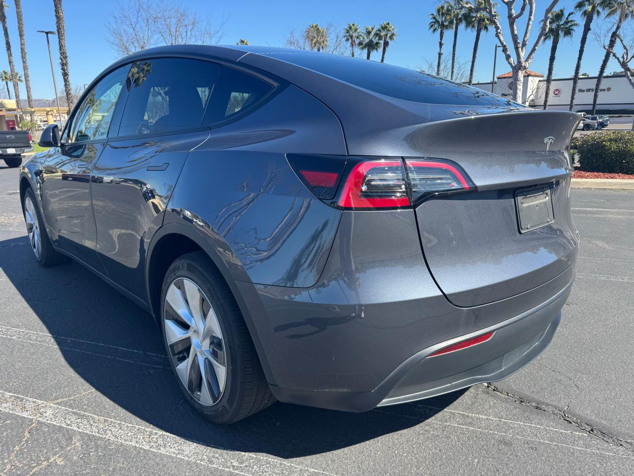 2023 TESLA MODEL Y  VIN:7SAYGDED4PF940897