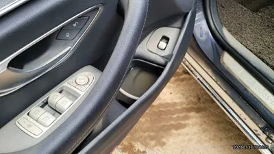 2019 Mercedes-Benz E 300 WDDZF4JB2KA699325 VIN:WDDZF4JB2KA699325