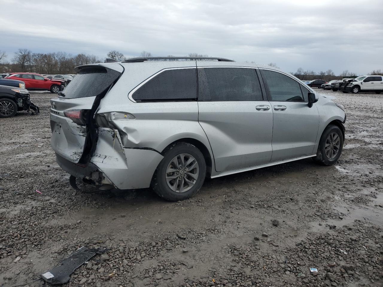 2022 TOYOTA SIENNA LE VIN:5TDKRKEC7NS105572