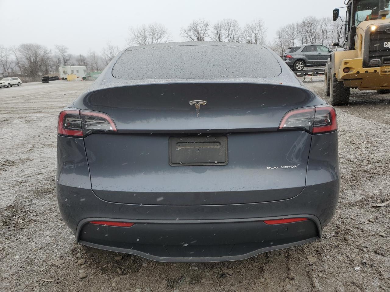 2023 TESLA MODEL Y  VIN:7SAYGDEE8PA043653