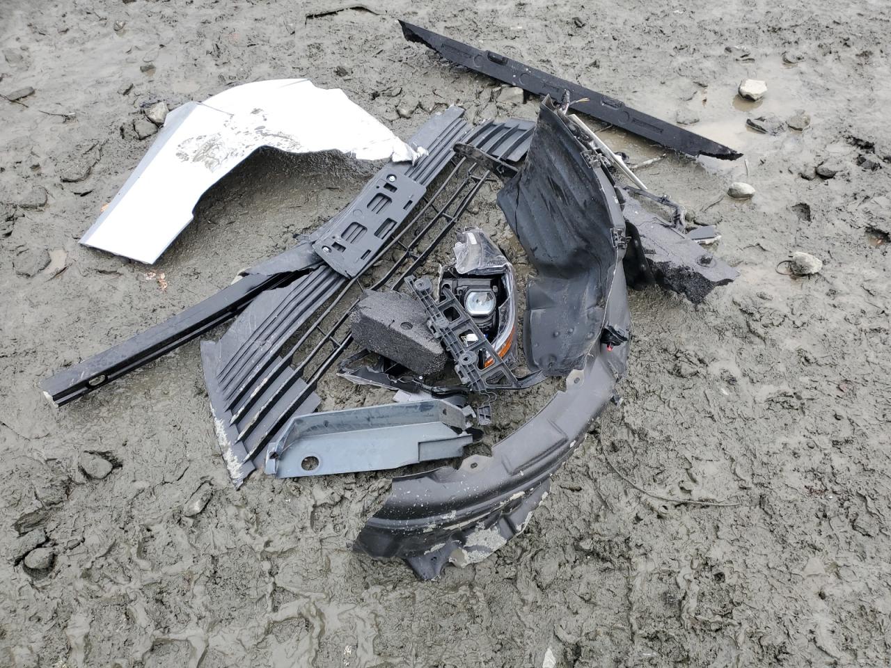 2024 TOYOTA COROLLA LE VIN:5YFB4MDE0RP104145