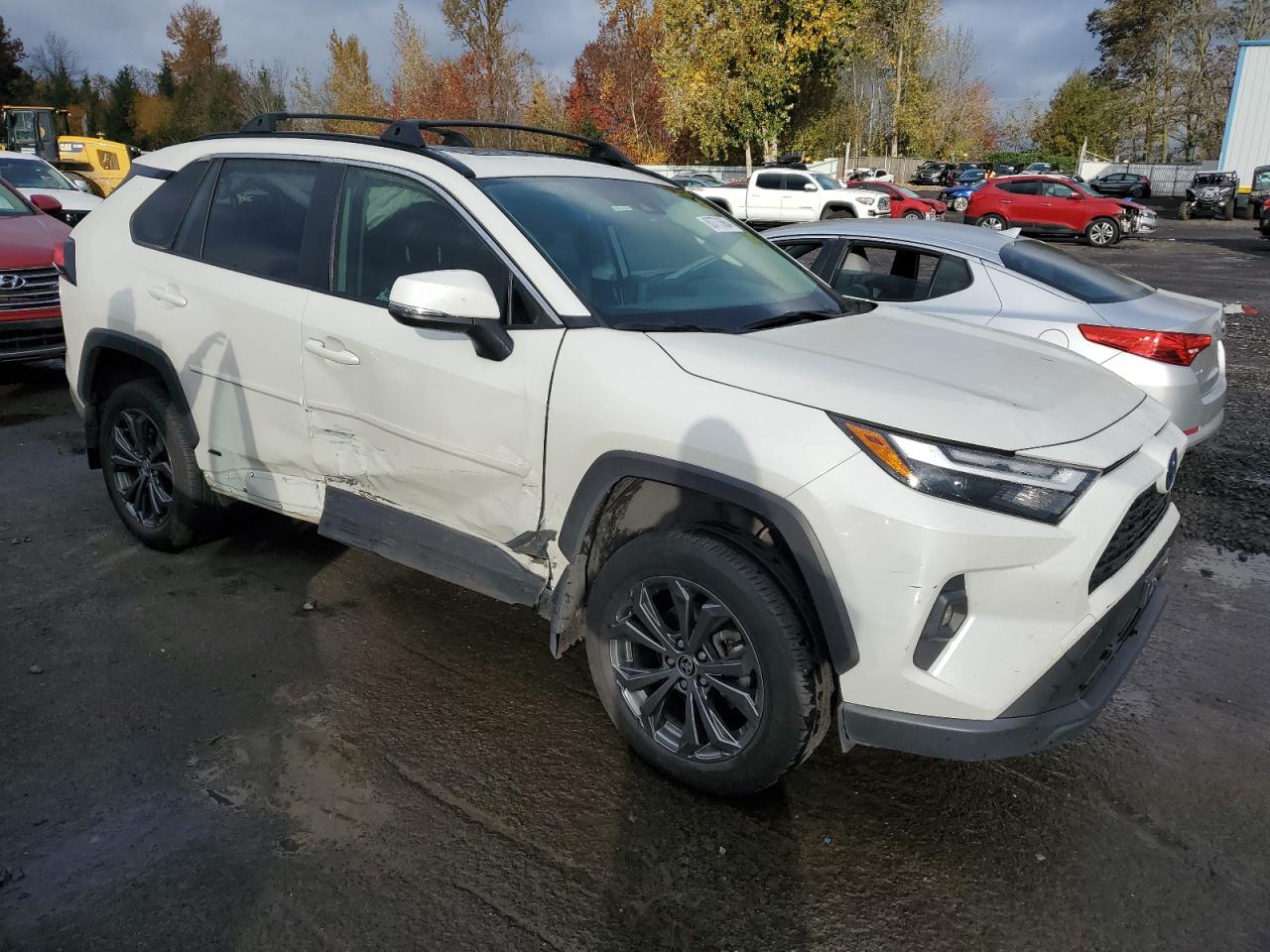2022 TOYOTA RAV4 XLE PREMIUM VIN:JTMB6RFV9ND529574