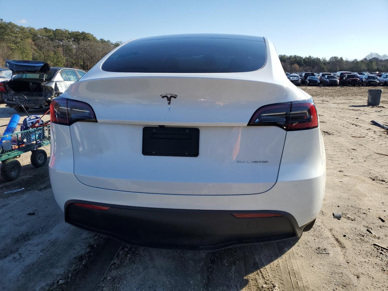 2024 TESLA MODEL Y  VIN:7SAYGAEE0RF160342