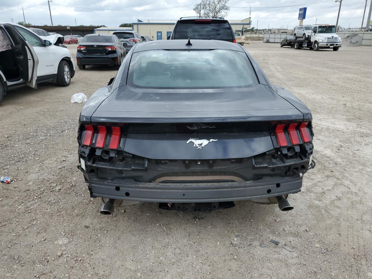 2024 FORD MUSTANG  VIN:1FA6P8TH4R5105488