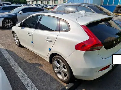 2017 Volvo V40 YV1MV79K0H2427826 VIN:YV1MV79K0H2427826