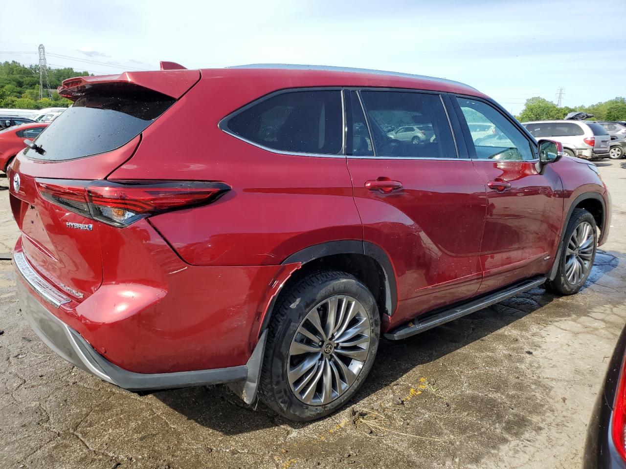 2022 TOYOTA HIGHLANDER HYBRID PLATINUM VIN:5TDEBRCH8NS077712