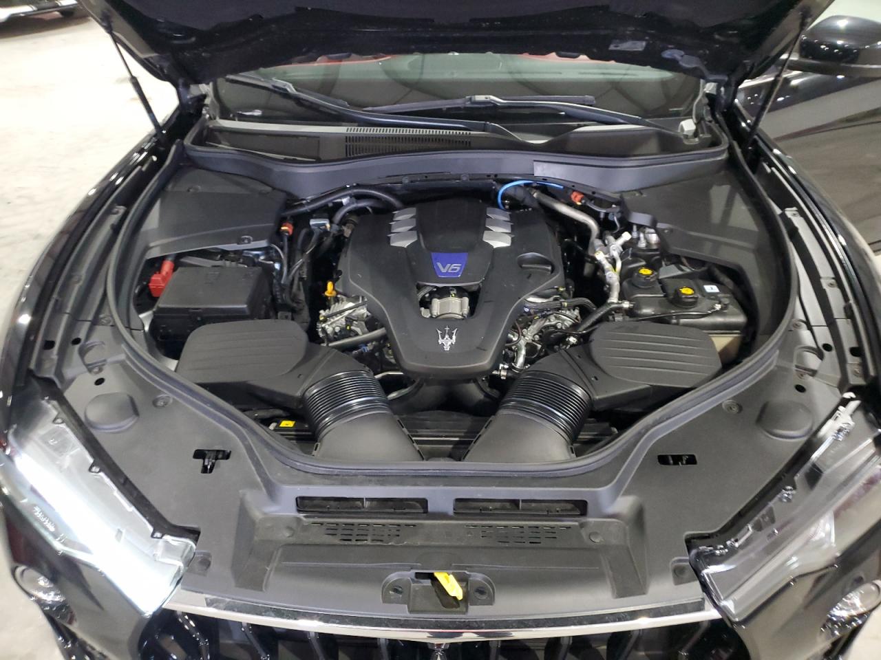 2022 MASERATI LEVANTE MODENA VIN:ZN661YUM1NX400441