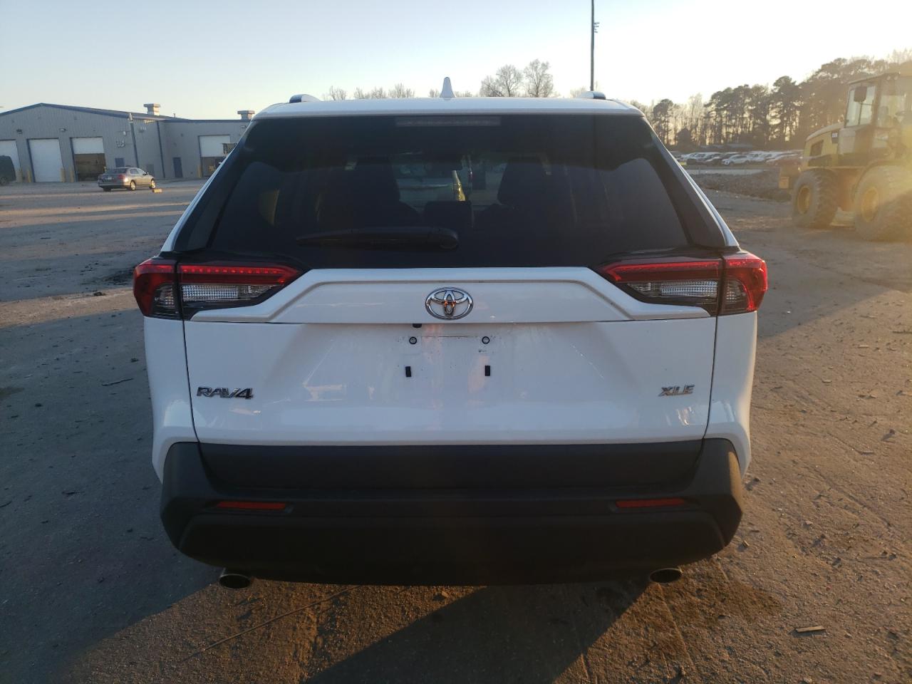 2022 TOYOTA RAV4 XLE VIN:2T3W1RFV1NW197701