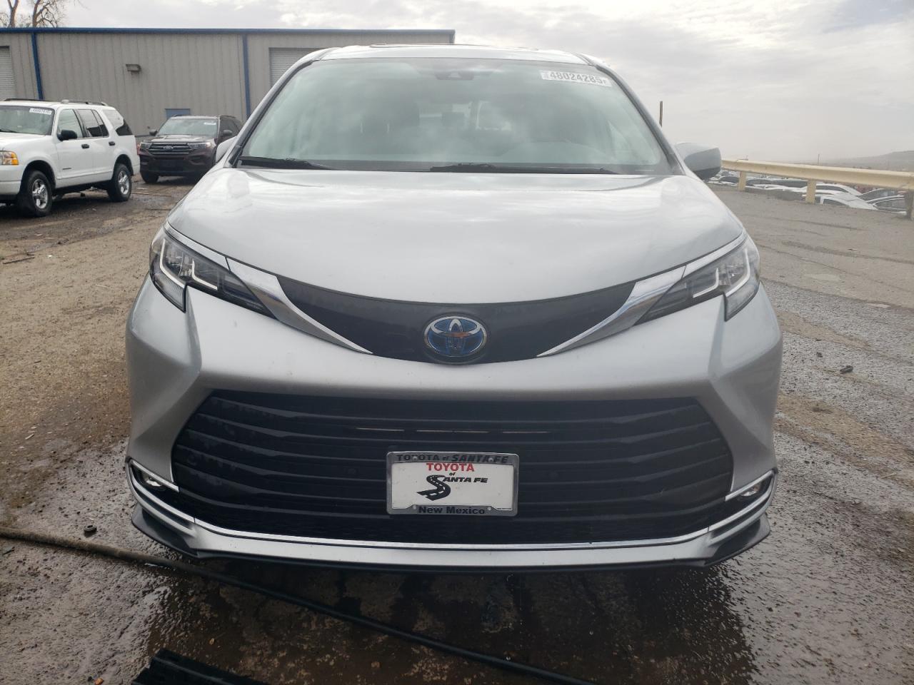 2022 TOYOTA SIENNA XLE VIN:5TDJSKFC9NS046278