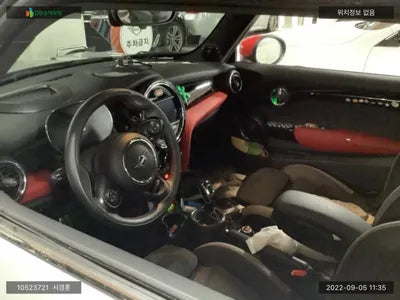 2021 MINI Cooper WMWXY9101M2N84698 VIN:WMWXY9101M2N84698