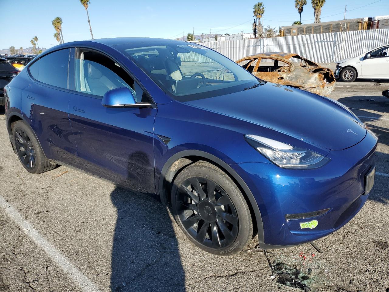 2023 TESLA MODEL Y  VIN:7SAYGDEEXPA057571