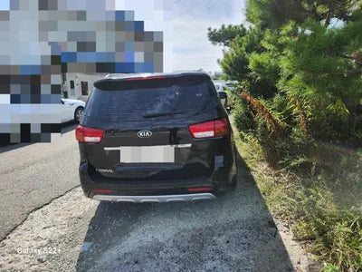 2018 Kia Carnival VIN: