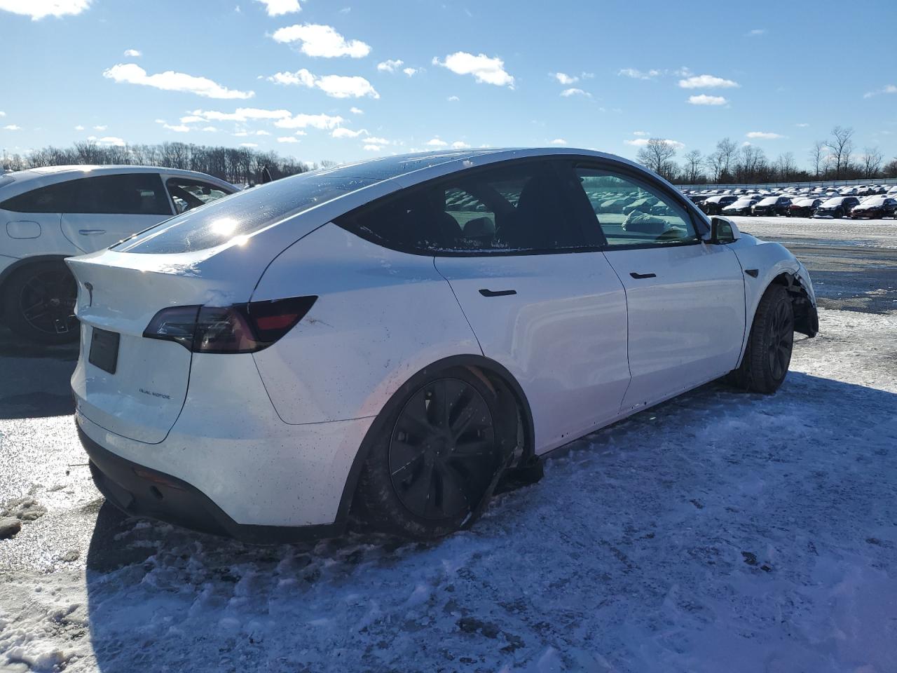 2024 TESLA MODEL Y  VIN:YV4A22PK4G1037054