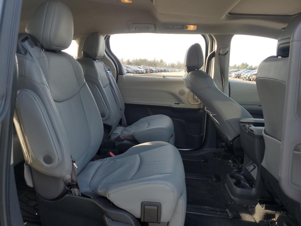 2024 TOYOTA SIENNA LIMITED VIN:5TDZSKFC9RS146938