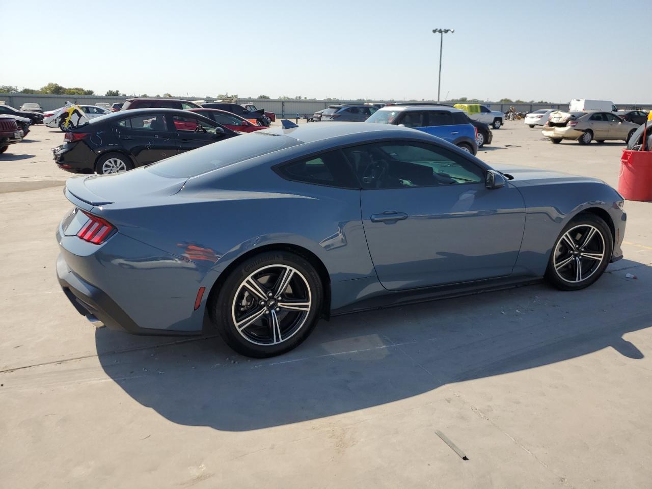 2024 FORD MUSTANG  VIN:1FA6P8TH2R5105702