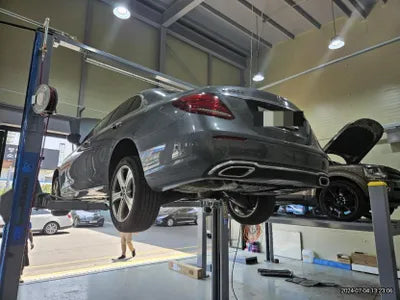 2018 Mercedes-Benz E 220 VIN: