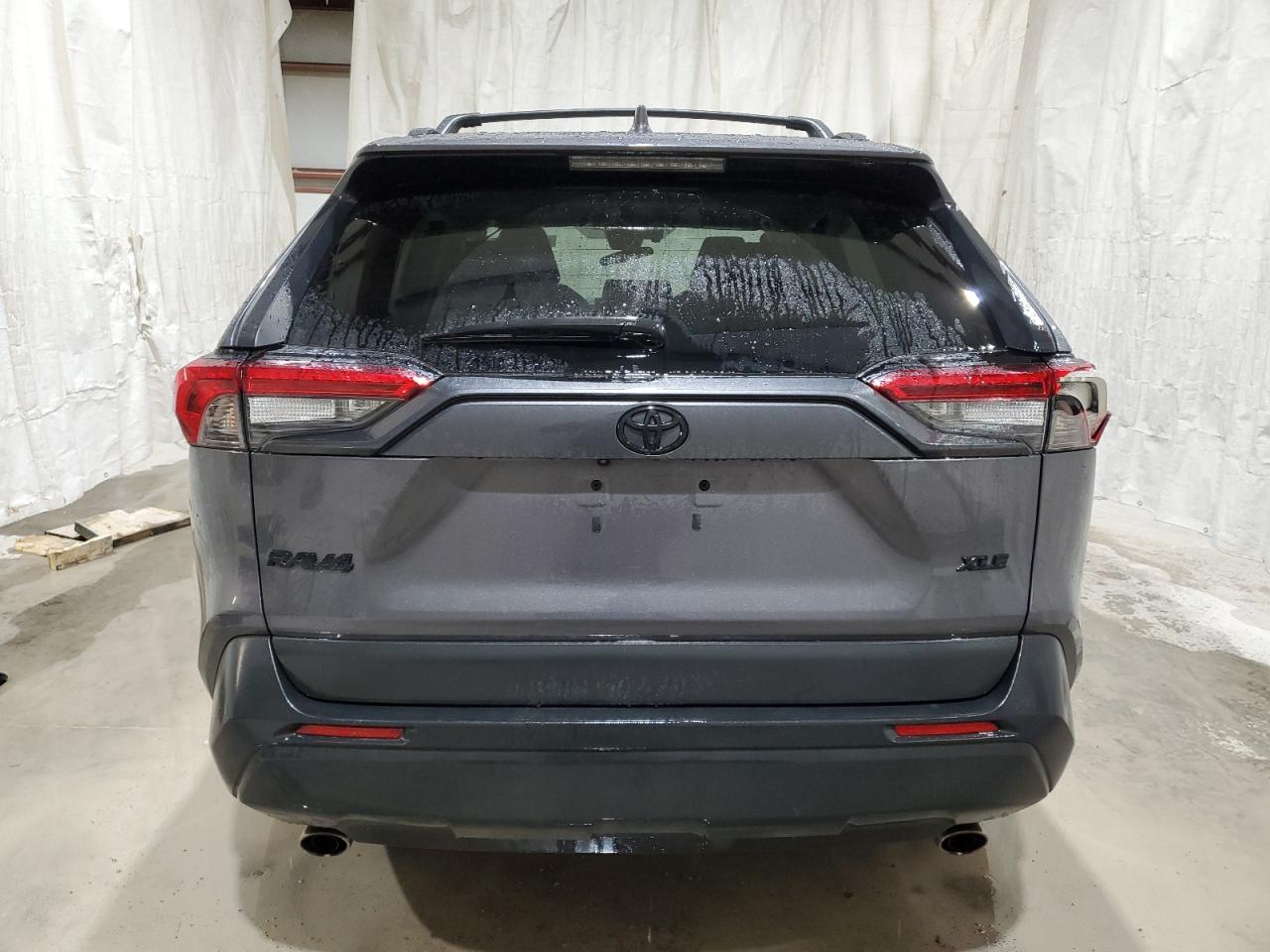 2022 TOYOTA RAV4 XLE PREMIUM VIN:2T3C1RFV8NC200906