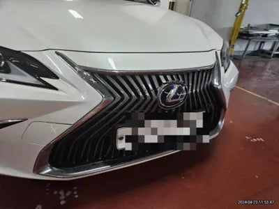 2018 Lexus ES 300 VIN: