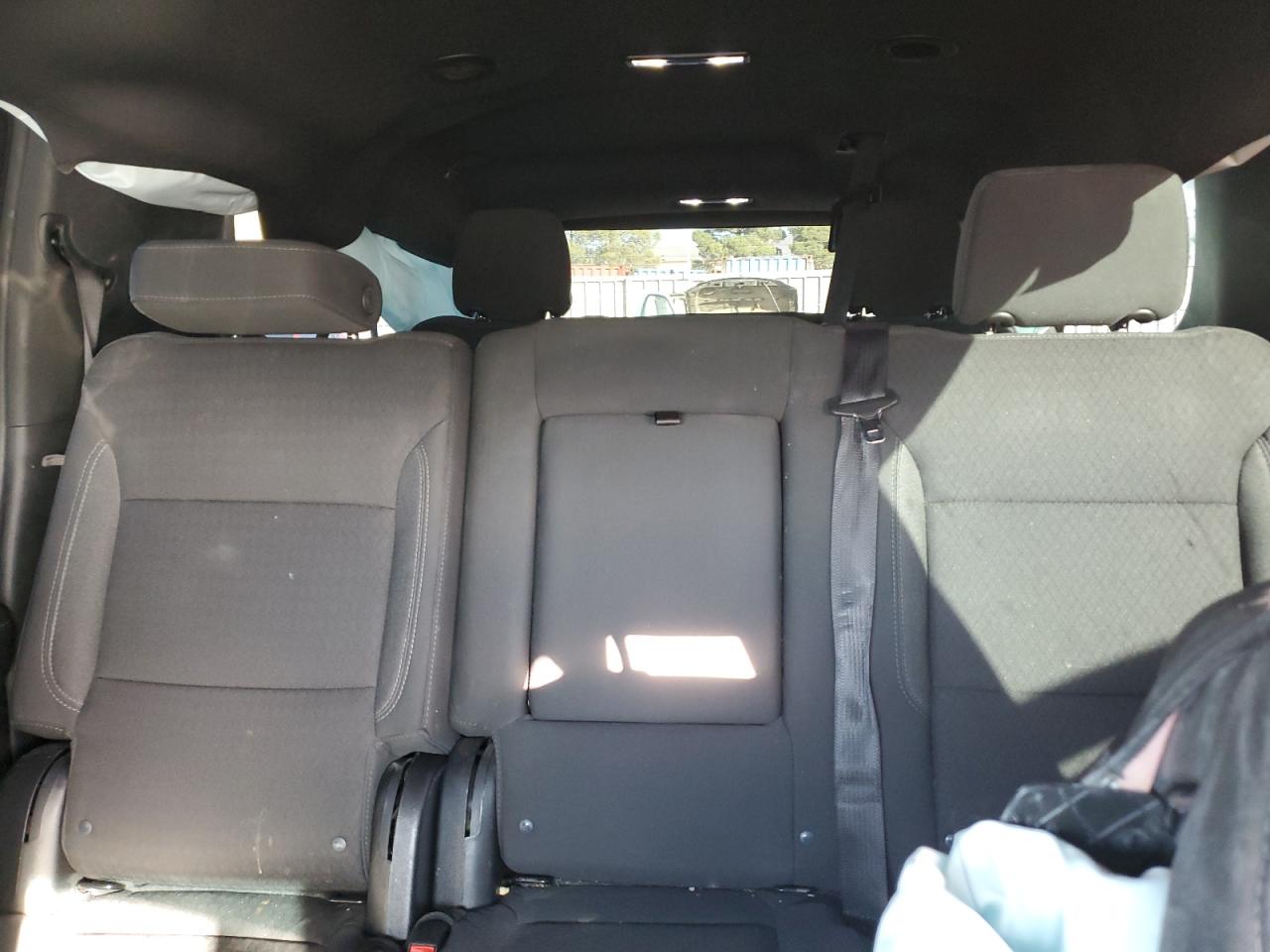 2022 CHEVROLET SUBURBAN C1500 LS VIN:1GNSCBKD0NR333272