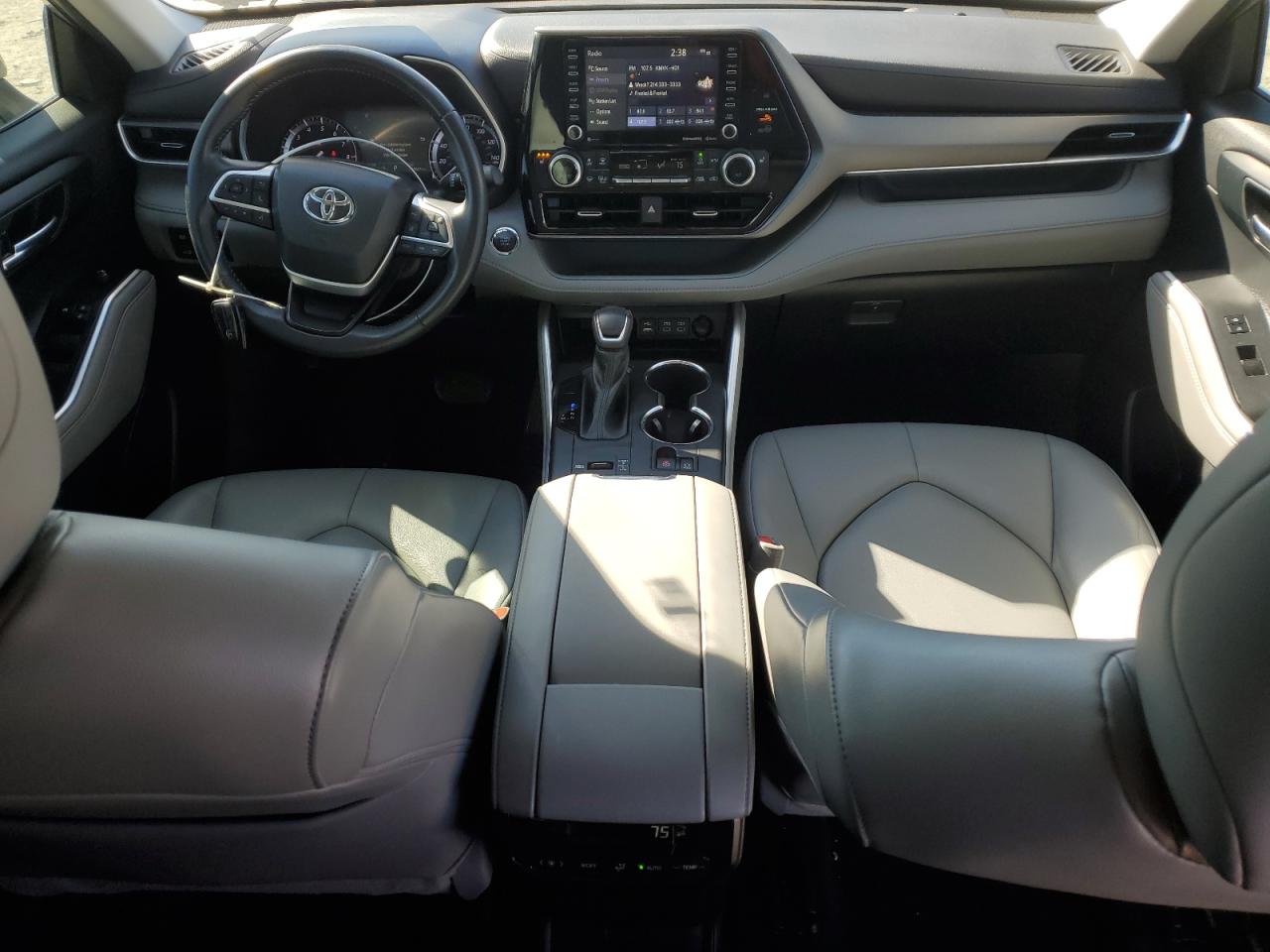 2022 TOYOTA HIGHLANDER XLE VIN:5TDGZRAH7NS105782