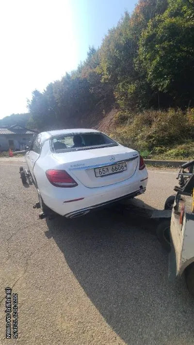 2018 Mercedes-Benz E 220 WDDZF0FB9JA464274 VIN:WDDZF0FB9JA464274