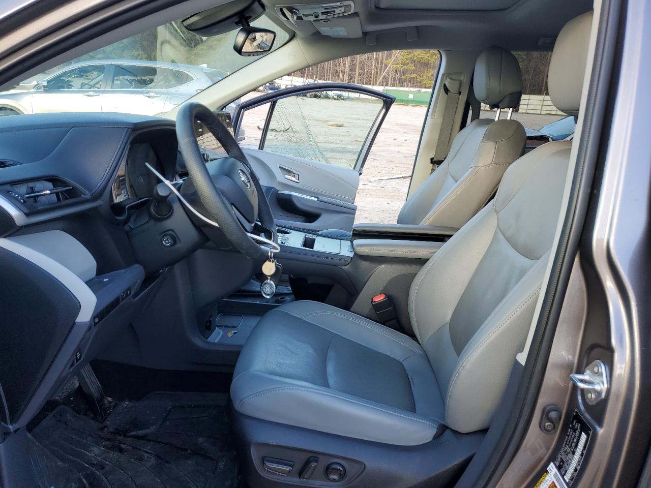 2022 TOYOTA SIENNA LIMITED VIN:5TDZSKFC6NS050288