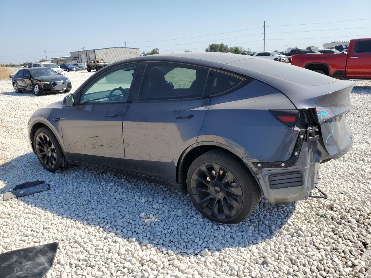 2023 TESLA MODEL Y  VIN:7SAYGDEE2PA118556