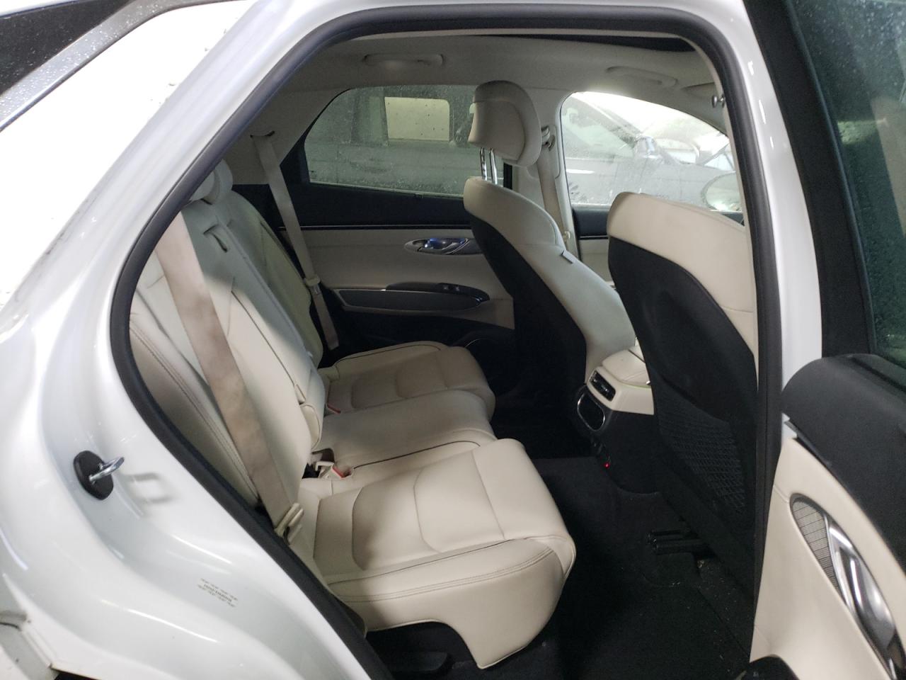 2022 GENESIS GV70 BASE VIN:KMUMADTB3NU059446