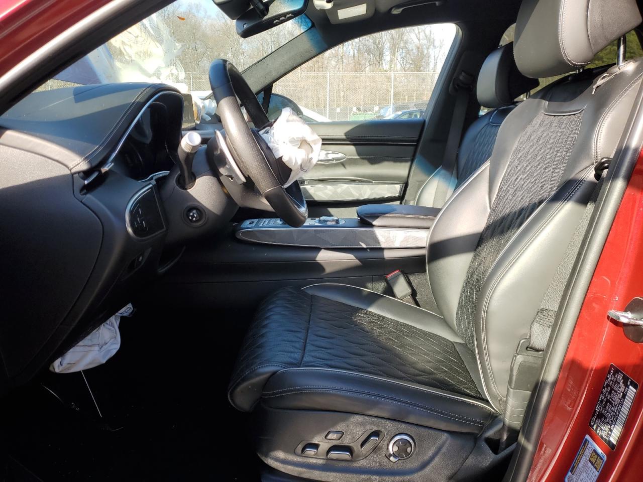 2023 GENESIS GV70 BASE VIN:KMUMCDTC3PU081131