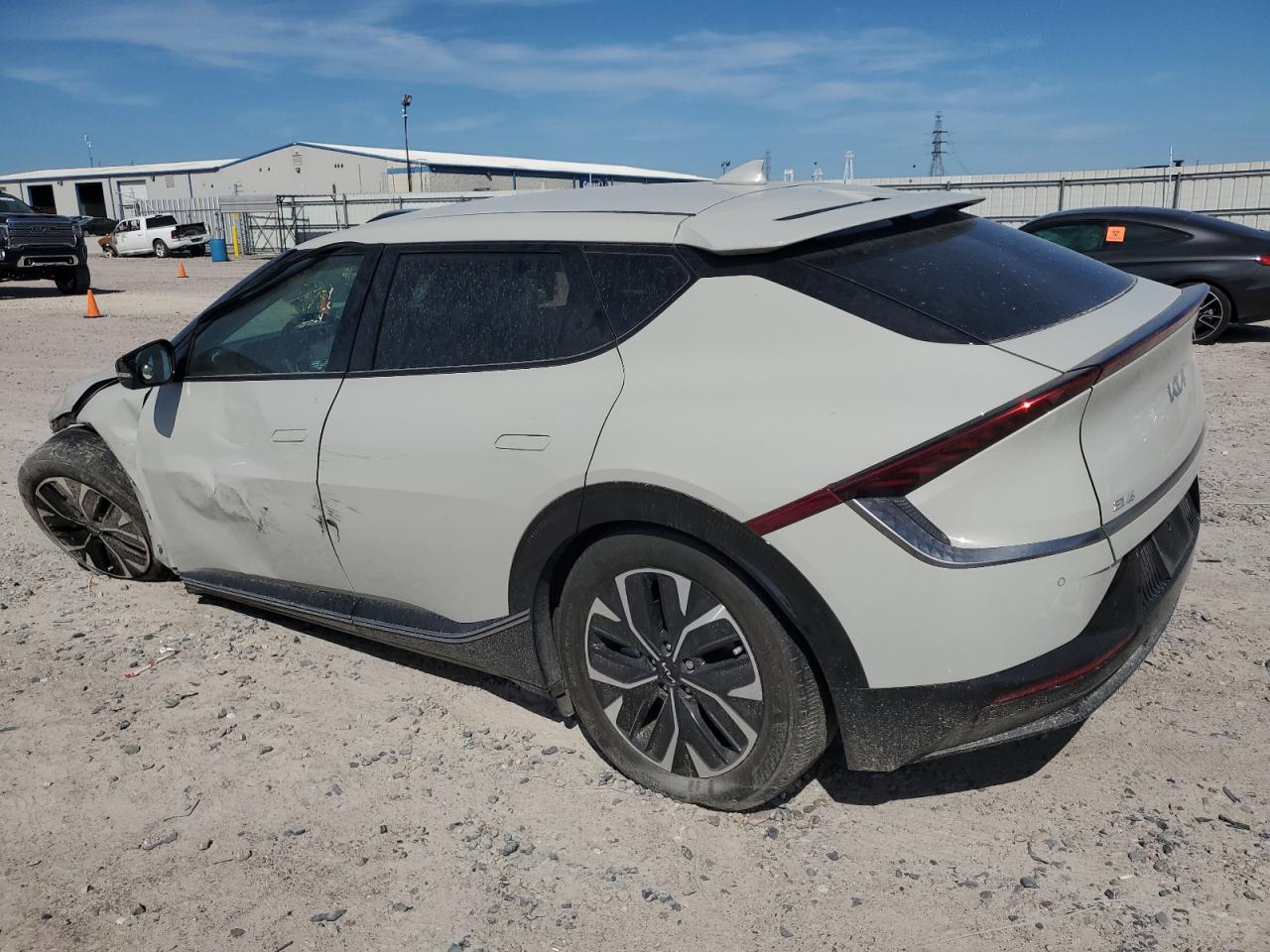 2022 KIA EV6 LIGHT VIN:KNDC34LAXN5031217