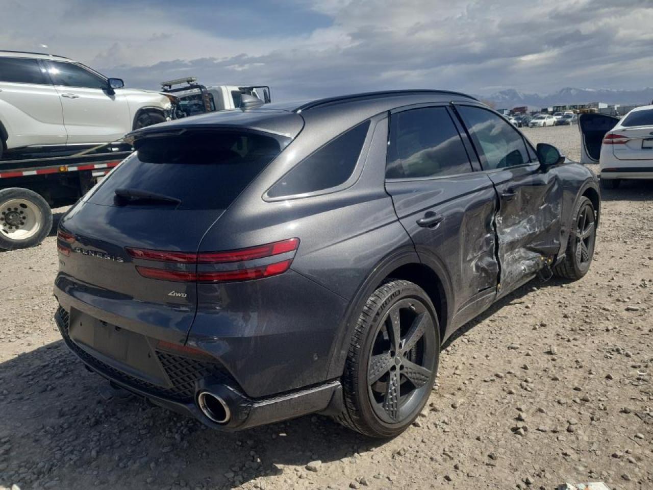 2023 GENESIS GV70 BASE VIN:KMUMADTB9PU100827