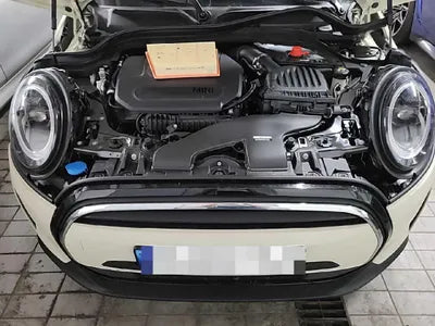 2022 MINI Cooper VIN: