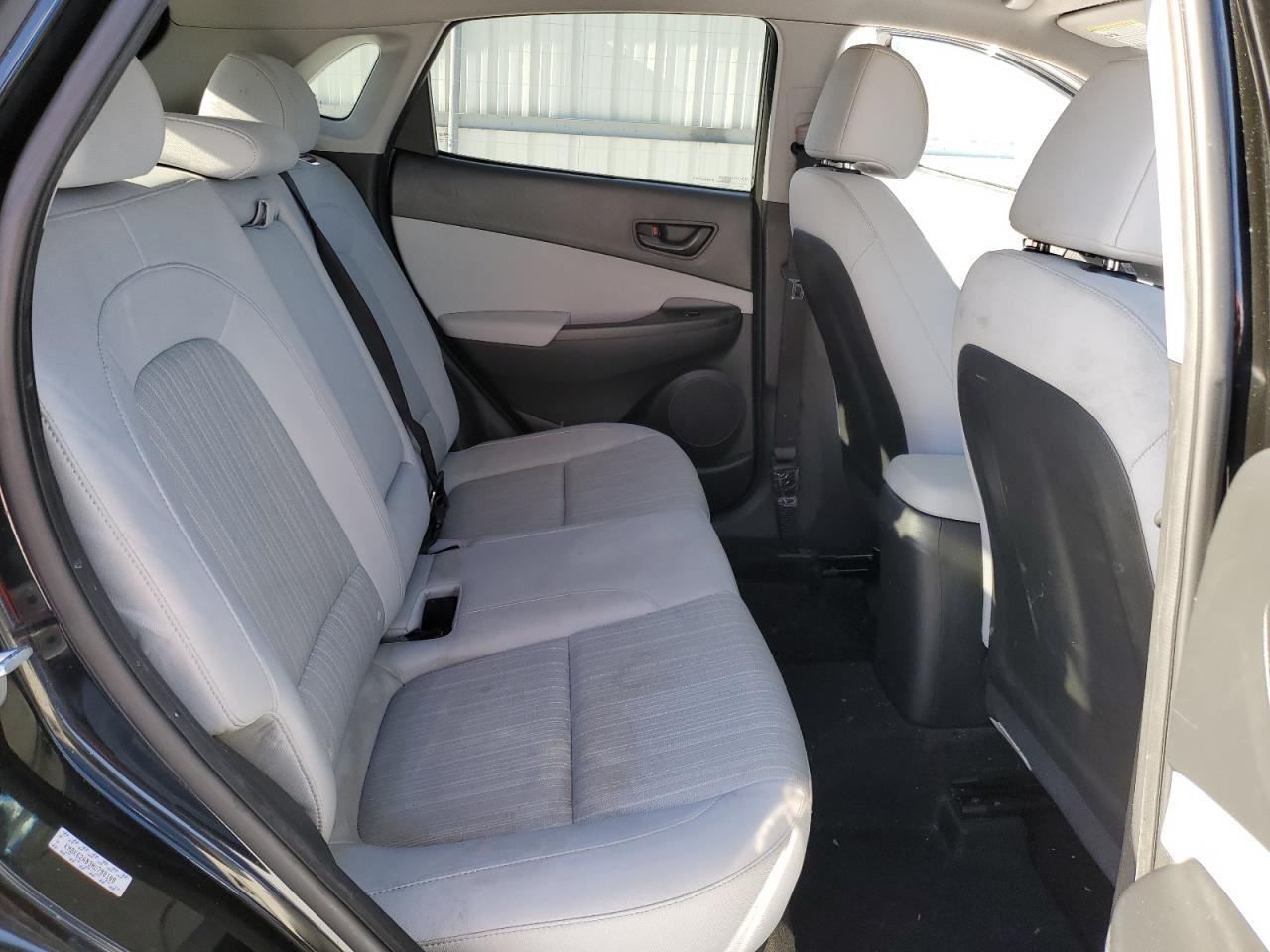 2022 HYUNDAI KONA SEL VIN:1B7GL22N4YS545841