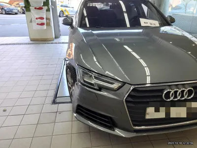 2018 Audi A4 VIN: