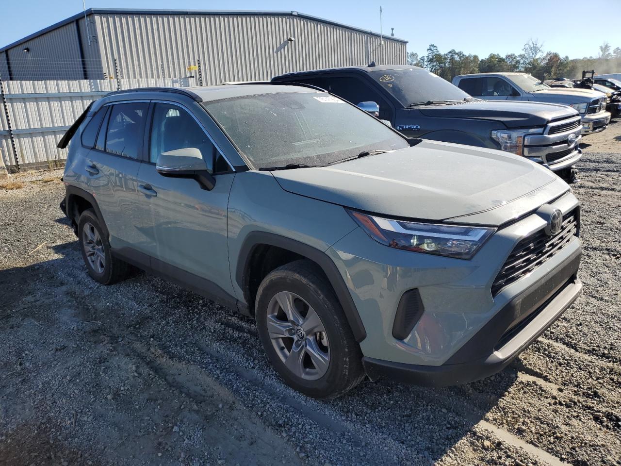 2022 TOYOTA RAV4 XLE VIN:2T3W1RFV8NW190020